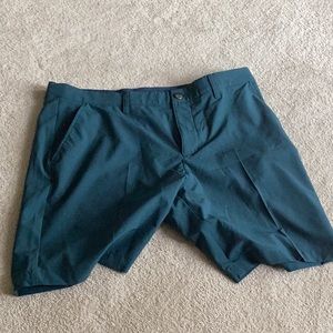 Green flattop golf shorts